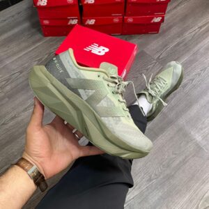 New Balance FuelCell Rebel v4